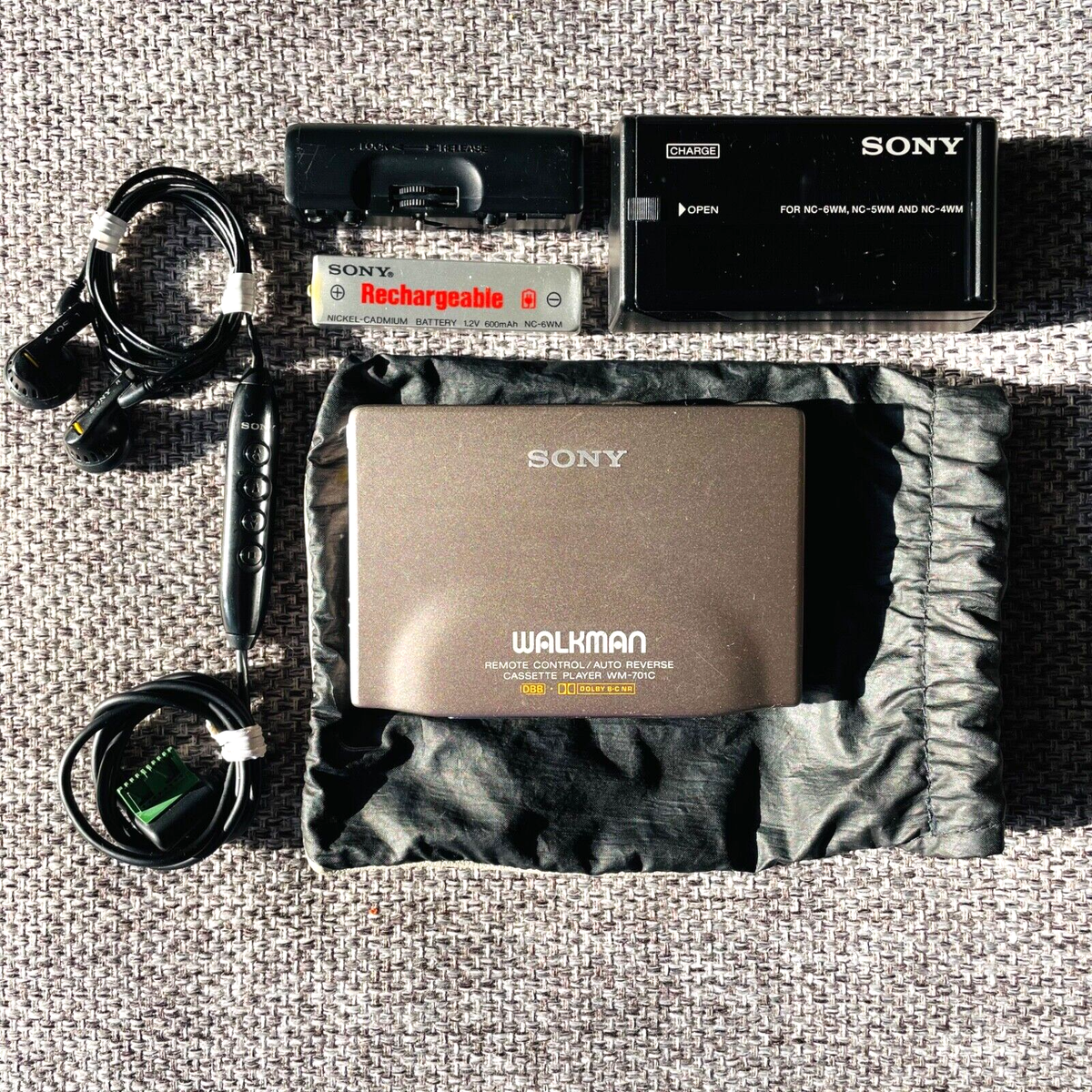 Sony WM-701C Walkman Portable Cassette Player Silver Dolby B C