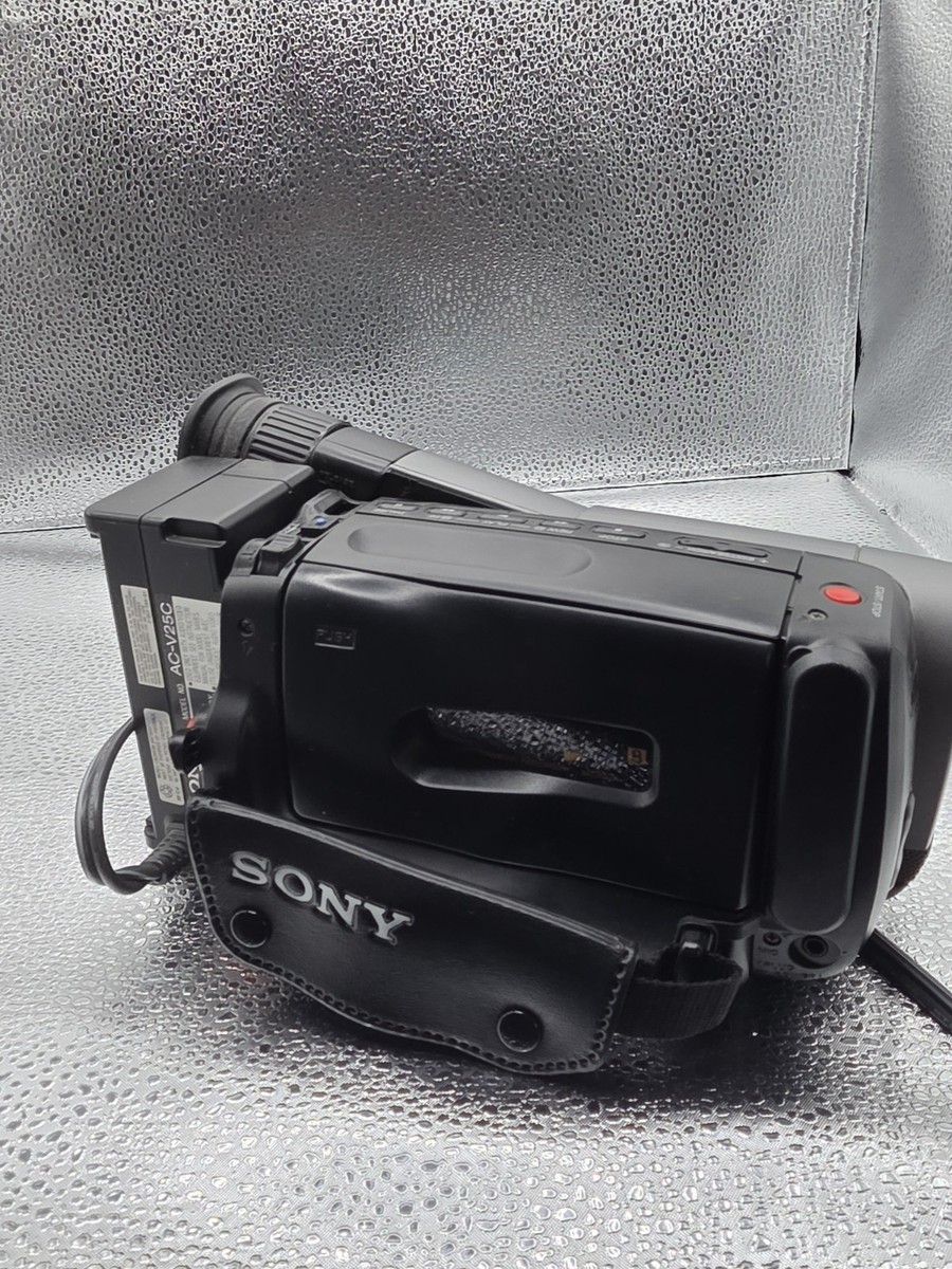 Sony Handycam CCD-TRV11 Video 8 With Storage | eBay