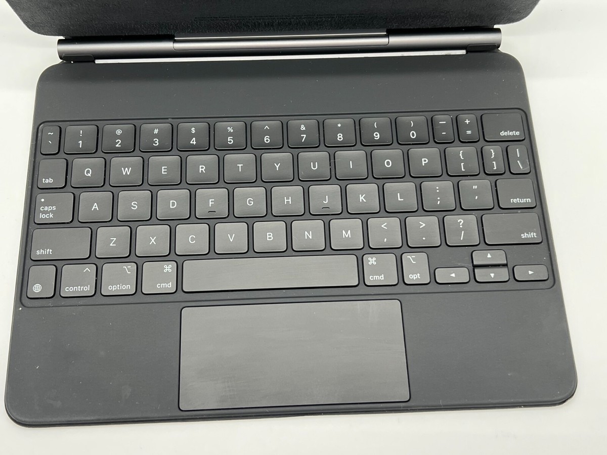 Apple Magic Keyboard 11