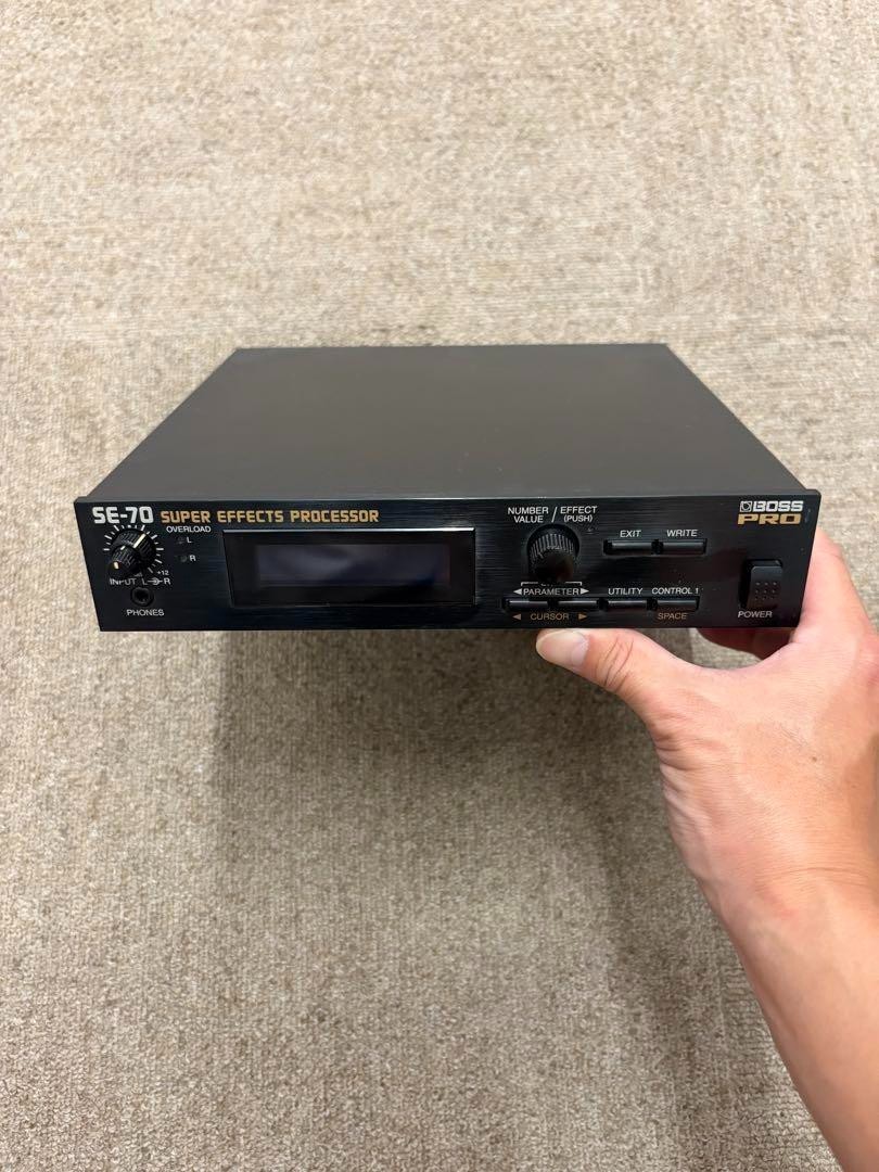 極美品】BOSS スーパーエフェクトプロセッサー SE-70 エフェクター 極