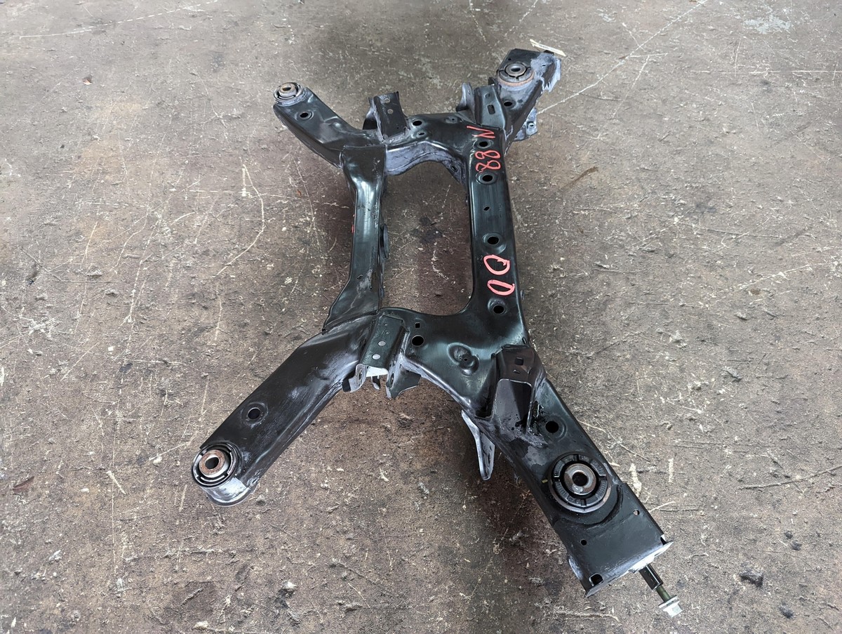 Rear Crossmember 2018 Nissan Pathfinder 55400-3KD0E 2016 2017 2019