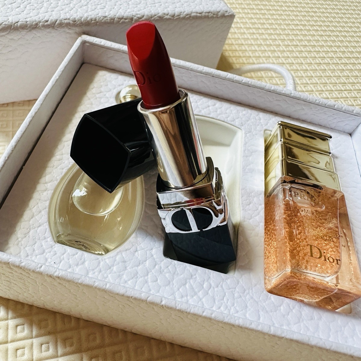 Dior 3pc Gift Set - J'adore, Lipstick in 999, Dior Prestige Serum