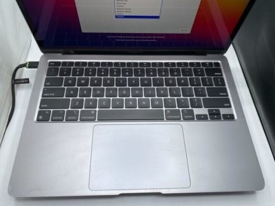 Apple MacBook Air A2337 Apple M1 8 CPU/ 8 GPU @ 3.2GHz 16GB RAM