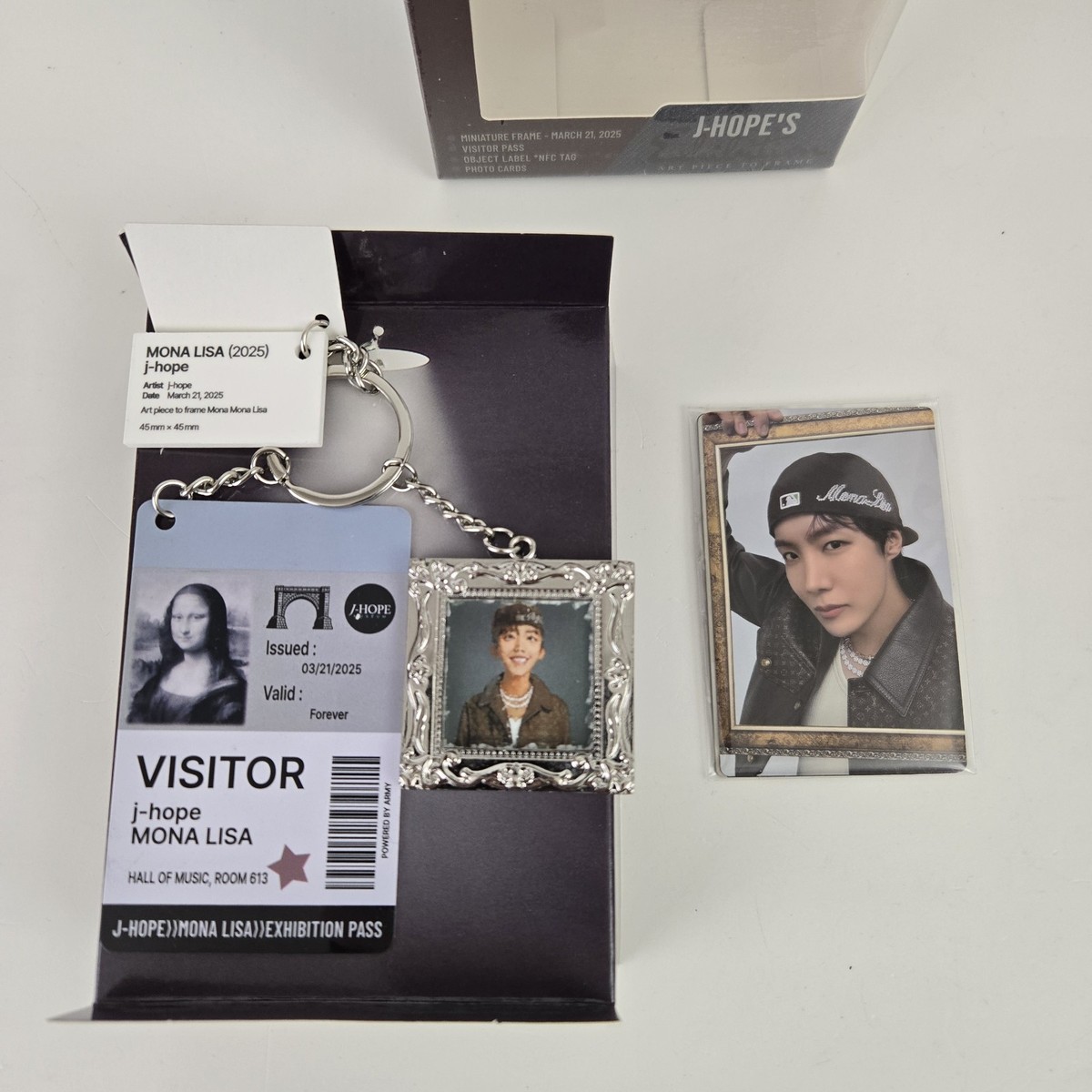 BTS j-hope Charm of Hope Mona Lisa NFC keychain album New in Open