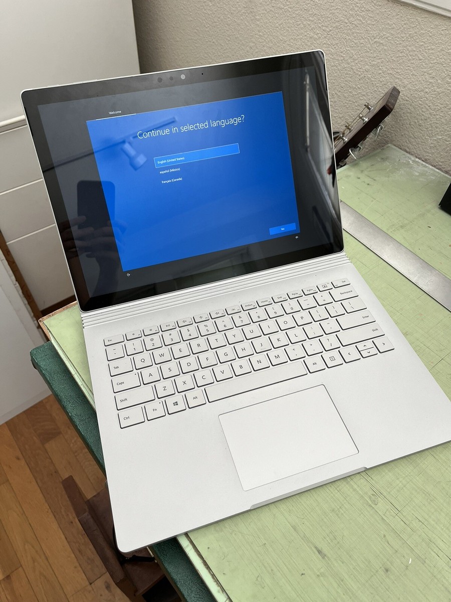 Microsoft Surface Book 2 13.5 inch (128GB,Core i5 7thGen.,3.5GHz