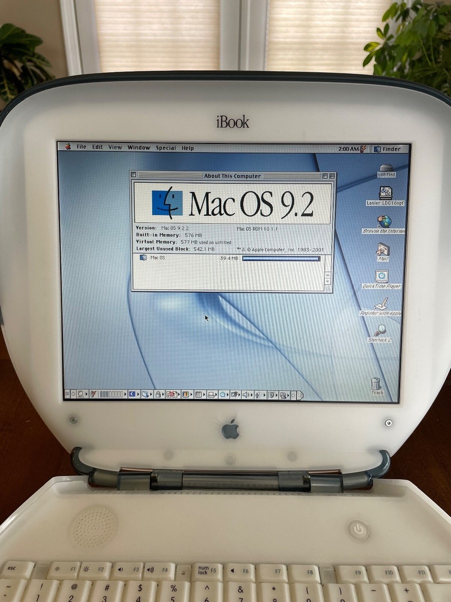 Apple iBook Clamshell 466 MHz G3 PowerPC Special Edition Graphite