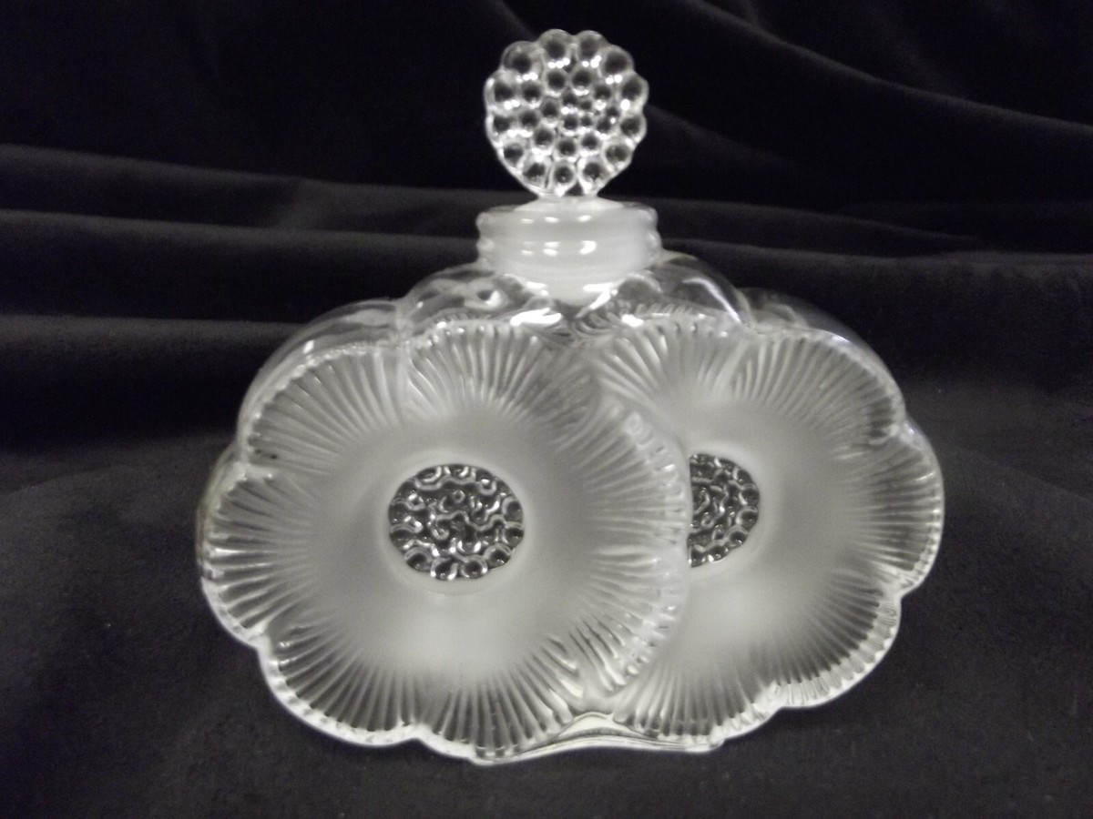 LALIQUE FROSTED CRYSTAL 