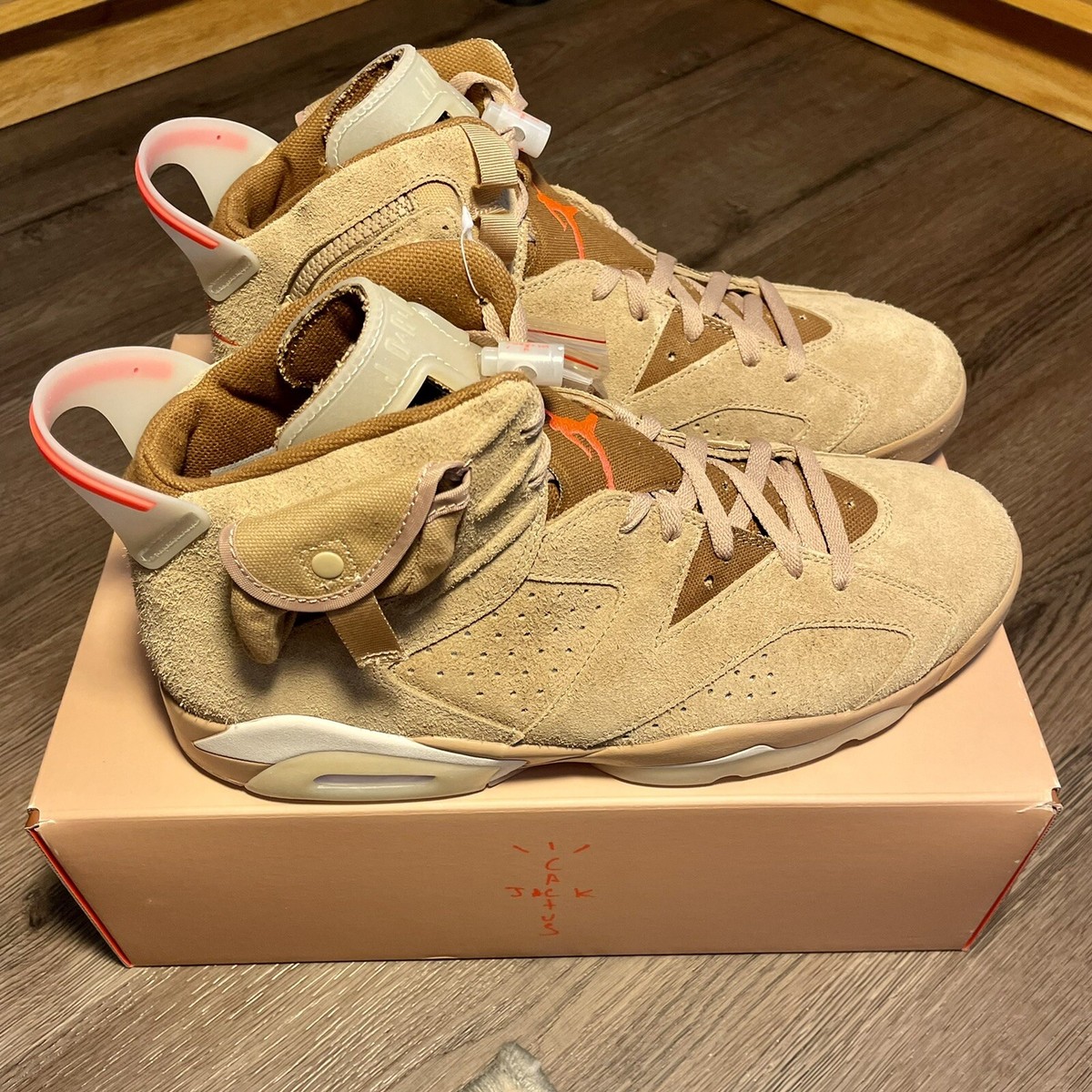 Nike Air Jordan 6 VI Retro Travis Scott 