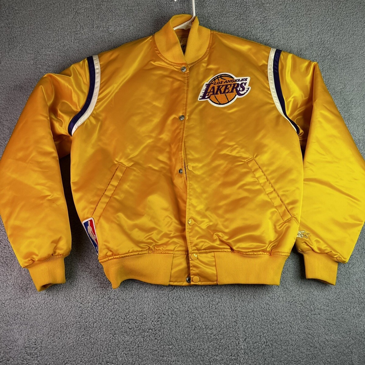 VINTAGE 80'S LOS ANGELES LAKERS SATIN STARTER JACKET L Deadstock
