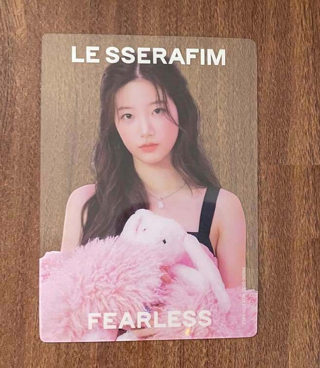 LE SSERAFIM FEARLESS Weverse Limited Privilege Official Clear
