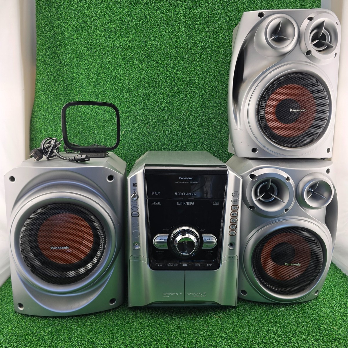 Panasonic BOOMBOX Stereo SA-AK640 5-Disc Changer SPEAKERS Tape CD