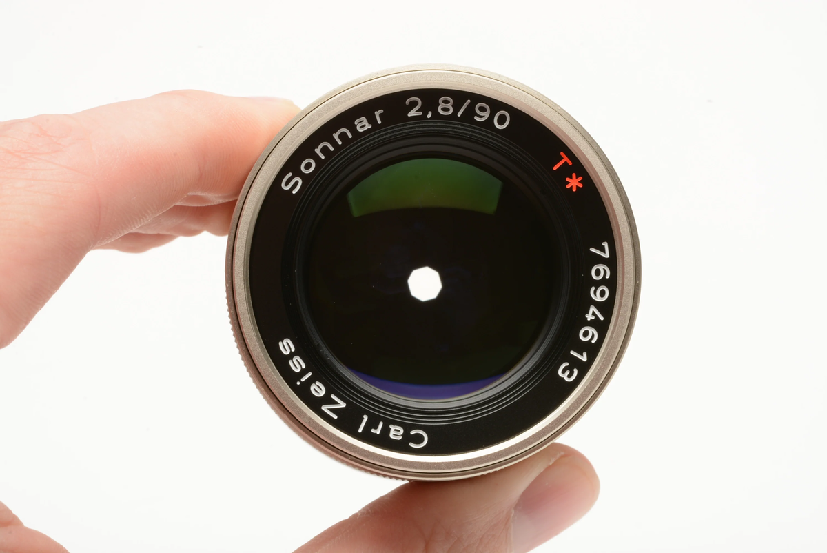 Contax Zeiss Sonnar T* 90mm F2.8 w/GG3 hood, Mint! | eBay