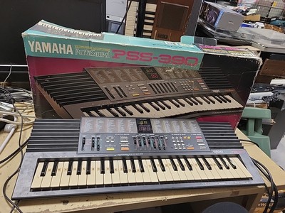 Yamaha PortaSound PSS-390 Electronic Keyboard | eBay UK