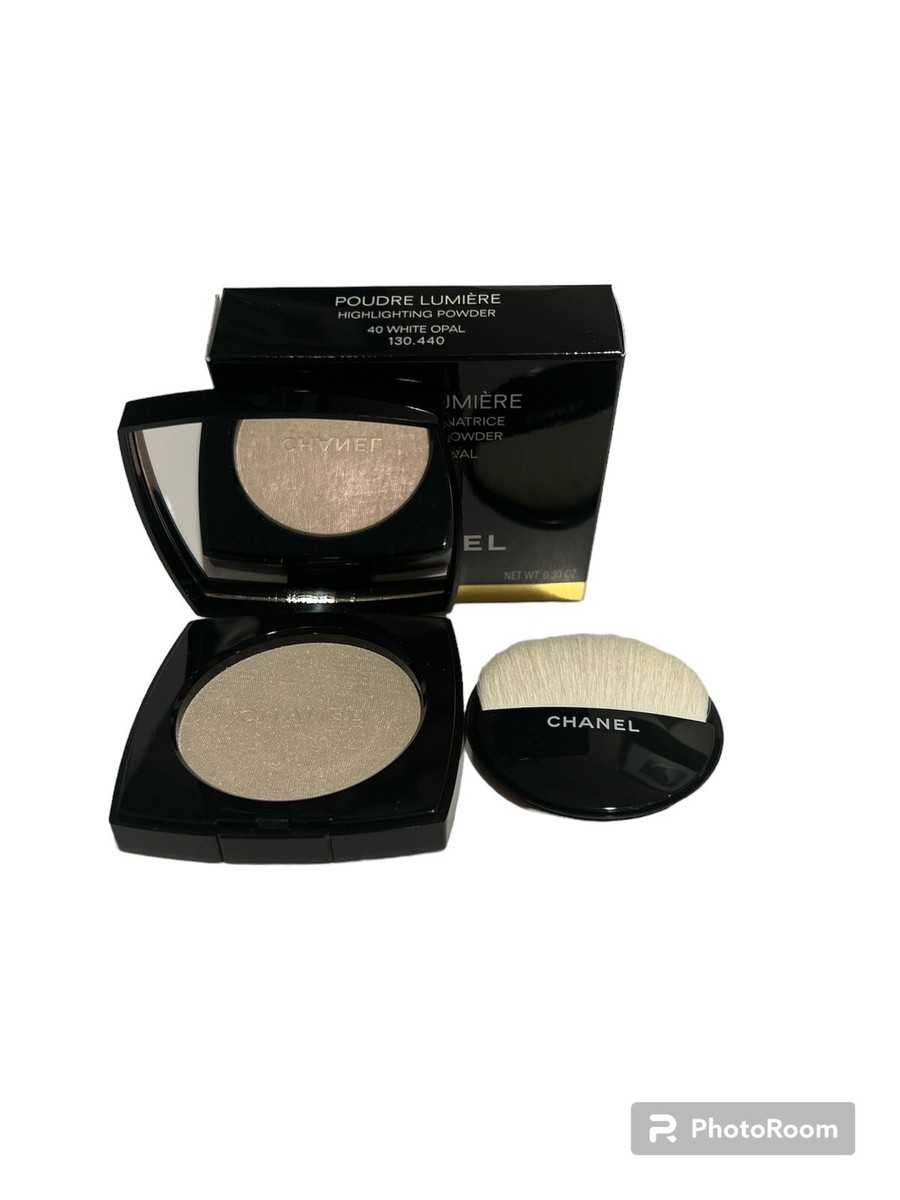 CHANEL Poudre Lumiere Highlighting Powder 40 White Opal .30 Oz for