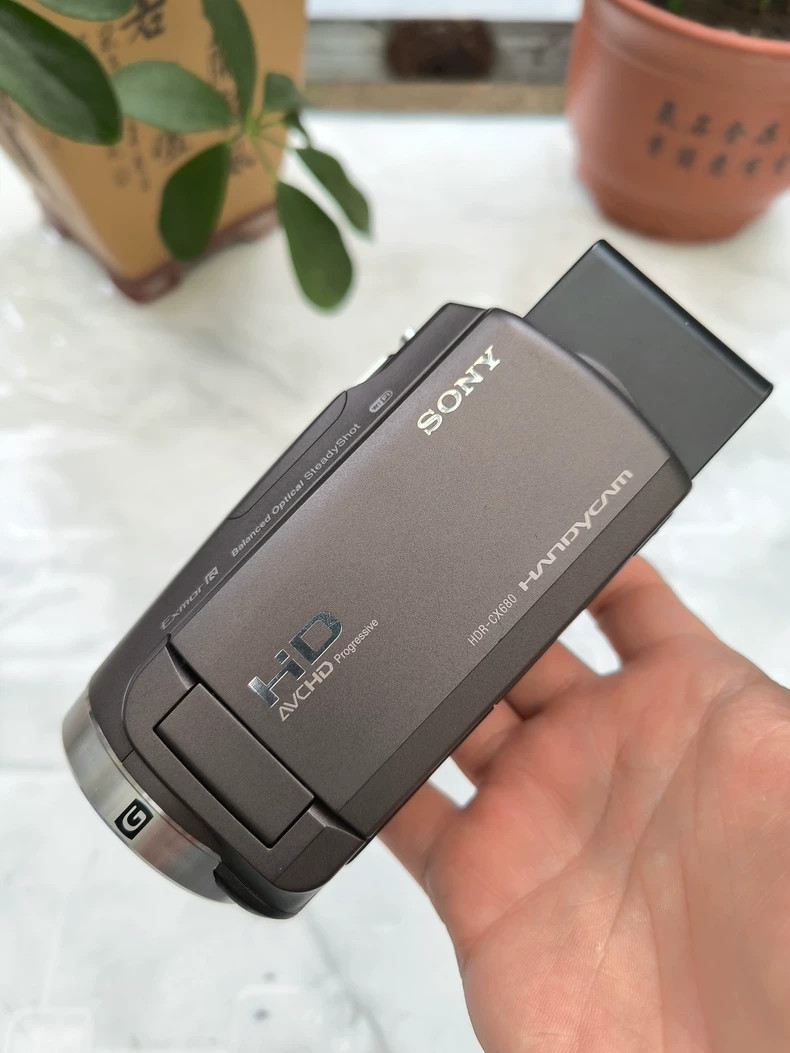 Sony HDR-CX680 1080p HD Camcorder English Language Tested -95%new