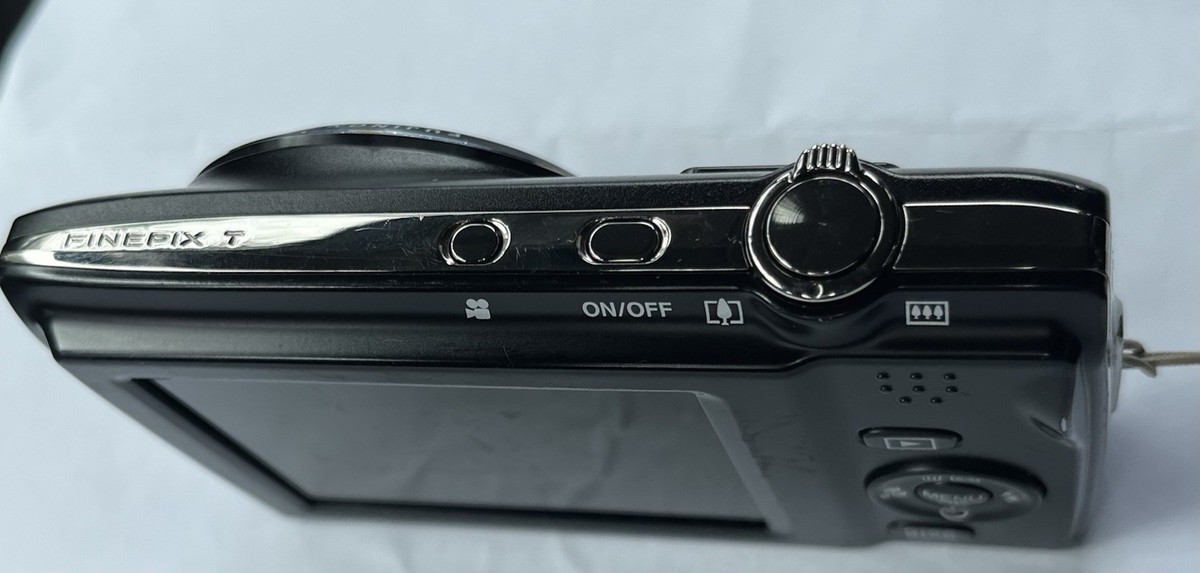 FujiFilm FinePix T500 Digital Camera No SD Card Or Charger Tested