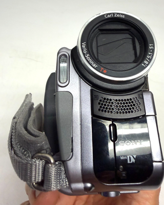 VTG Sony Handycam DCR-HC90 MiniDV Camcorder With Battery