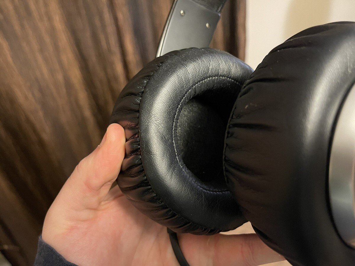 Sony MDR-XB700 Extra Bass Overear Headphones DISCONTINUED USA