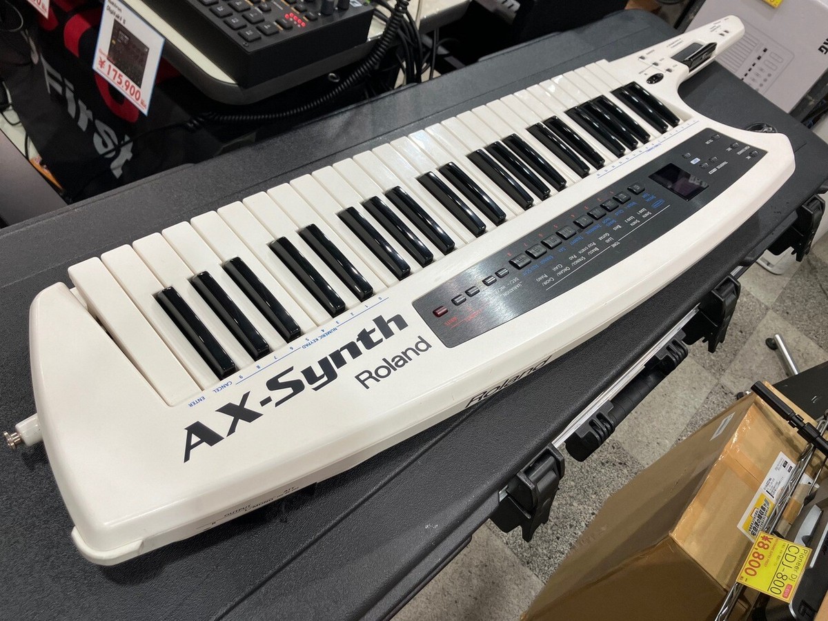 USED) Roland AX-Synth 49-Key Shoulder Keyboard Black/White