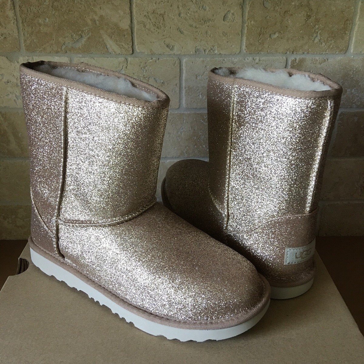 UGG Classic Short II Glitter Sparkle Gold Boots Youth Kids Girls 4