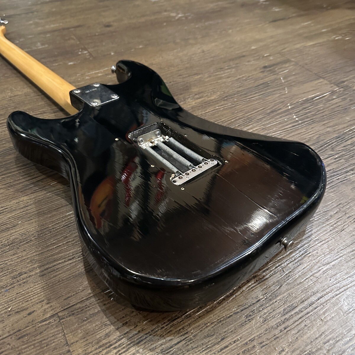 MIJ Vintage Fresher Straighter Stratocaster Type Electric Guitar