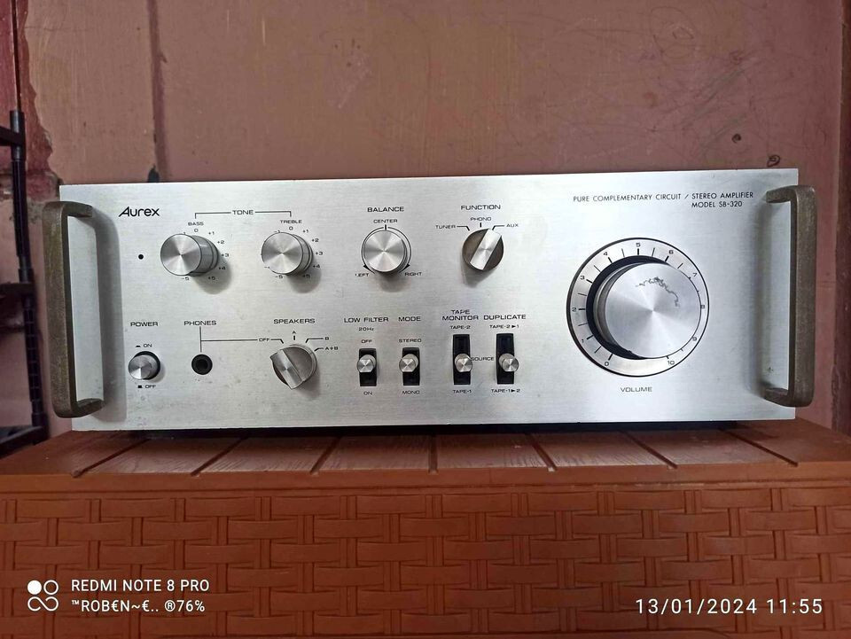 USED TOSHIBA AUREX SB-320 AMPLIFIER VINTAGE RETRO AUDIO SOUND MADE