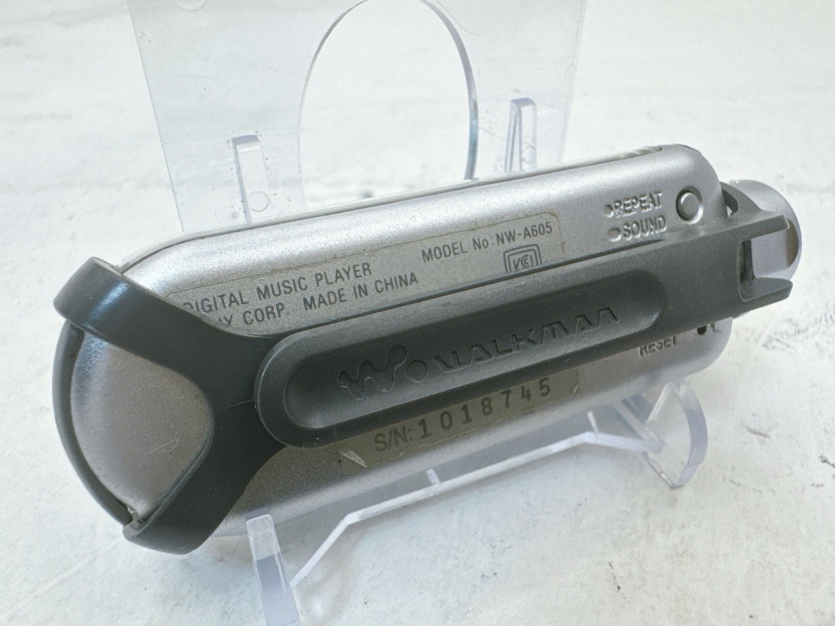 Sony Network Walkman NW-A605 Digital Music Player 512MB Blue