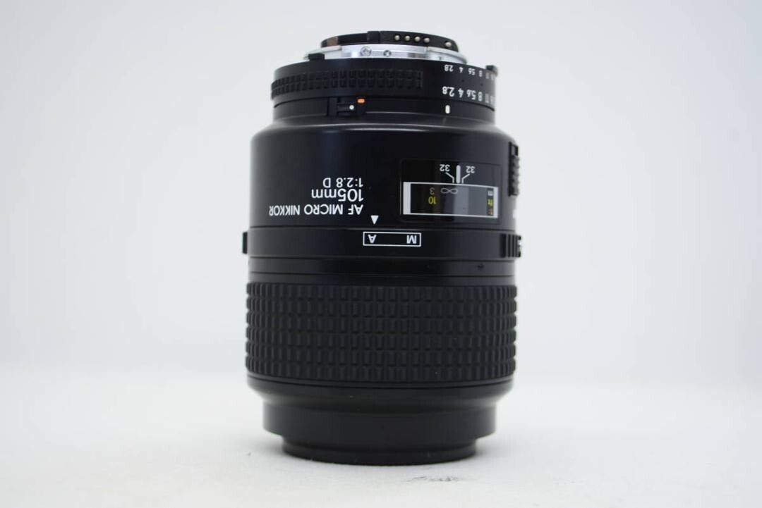Nikon Ai AF MICRO NIKKOR 105mm F2.8D Lens w/Front and rear caps