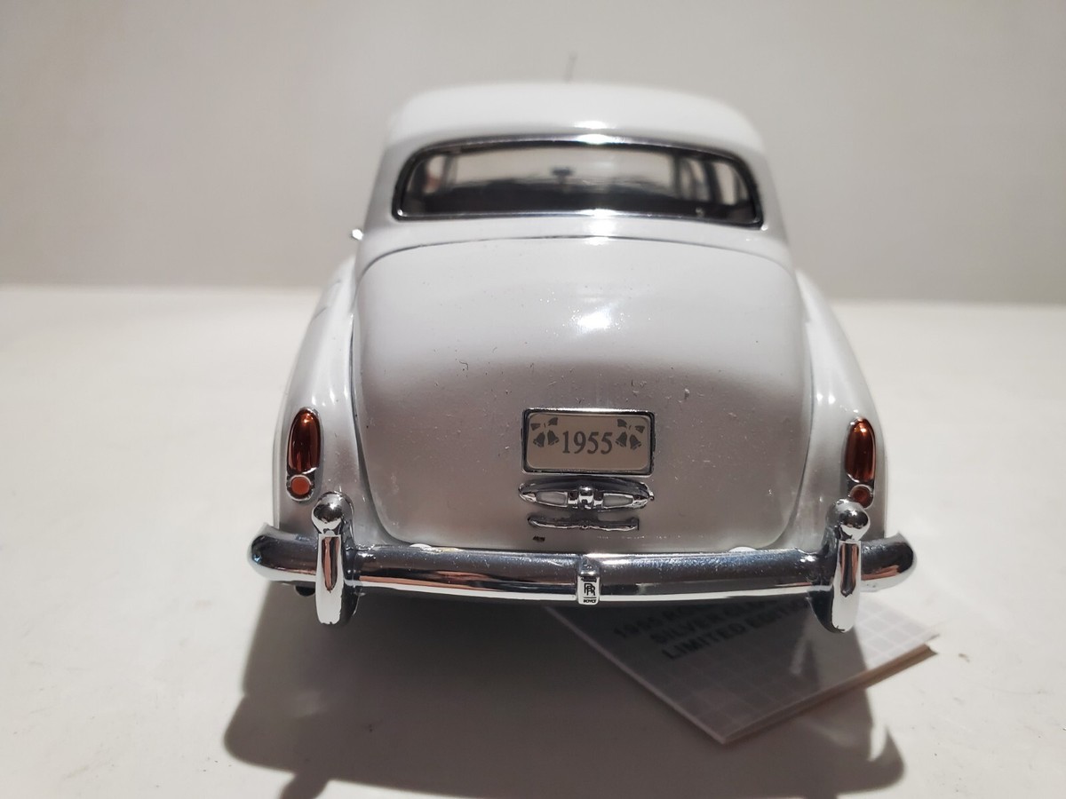 Franklin Mint 1955 Rolls-Royce Silver Cloud I Limited 1:24 Scale