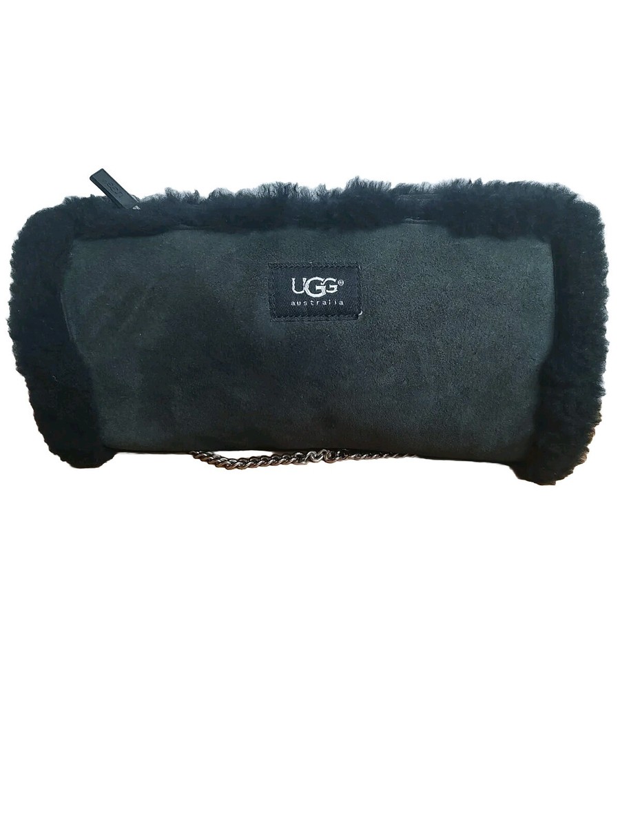 UGG キルティング パファー ボディバッグ ウエストバッグ ポーチ