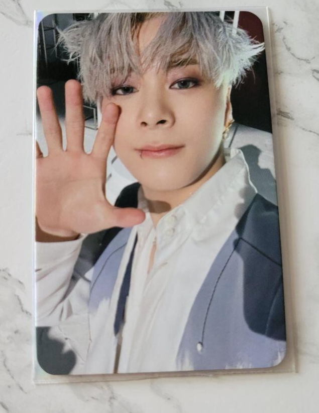 ASTRO ムンビン CéCi x MOON BIN 写真集、カードUSB ムンビン写真集