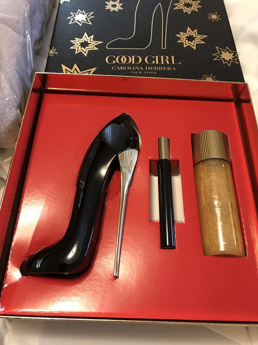 Carolina Herrera Good Girl Eau De Parfum Spray 3 Piece Set & Very