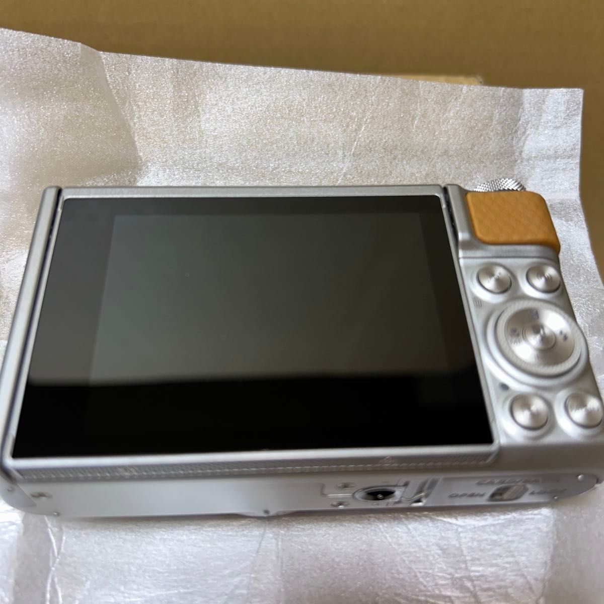 Canon PowerShot SX740 HS Silver Compact Digital Camera Zoom Lens