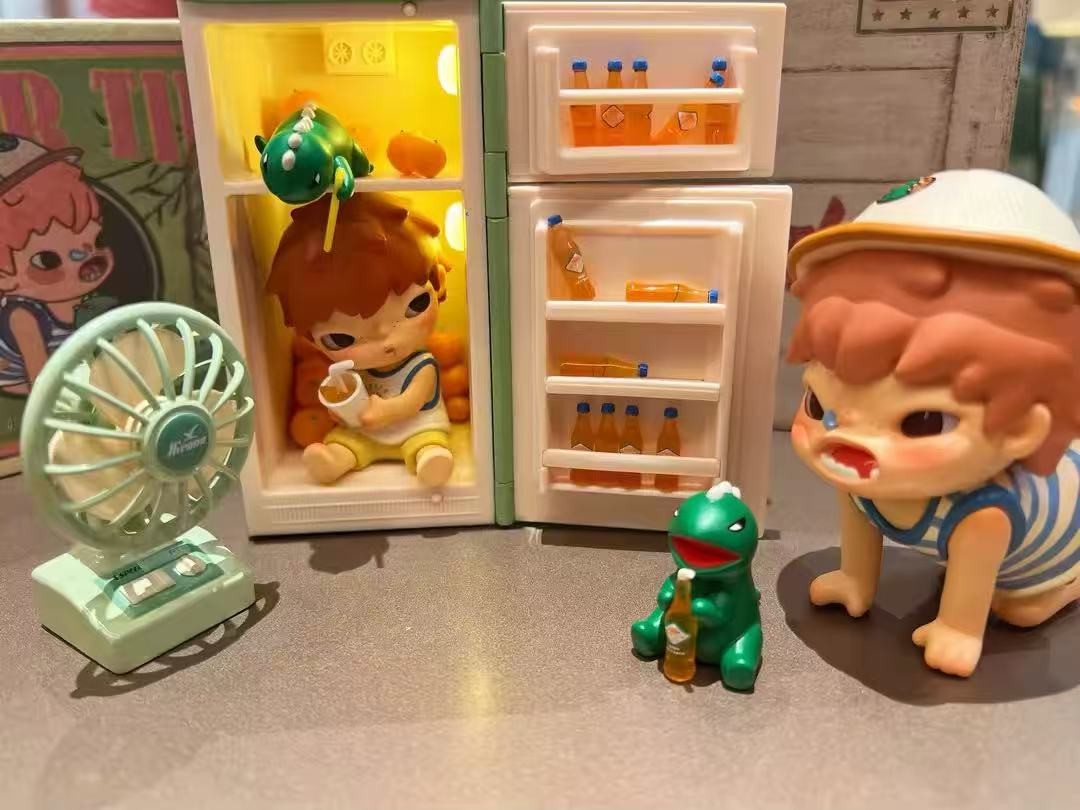 Authentic Hirono Orange Soda And Back To Play Wind Blow Exhibition