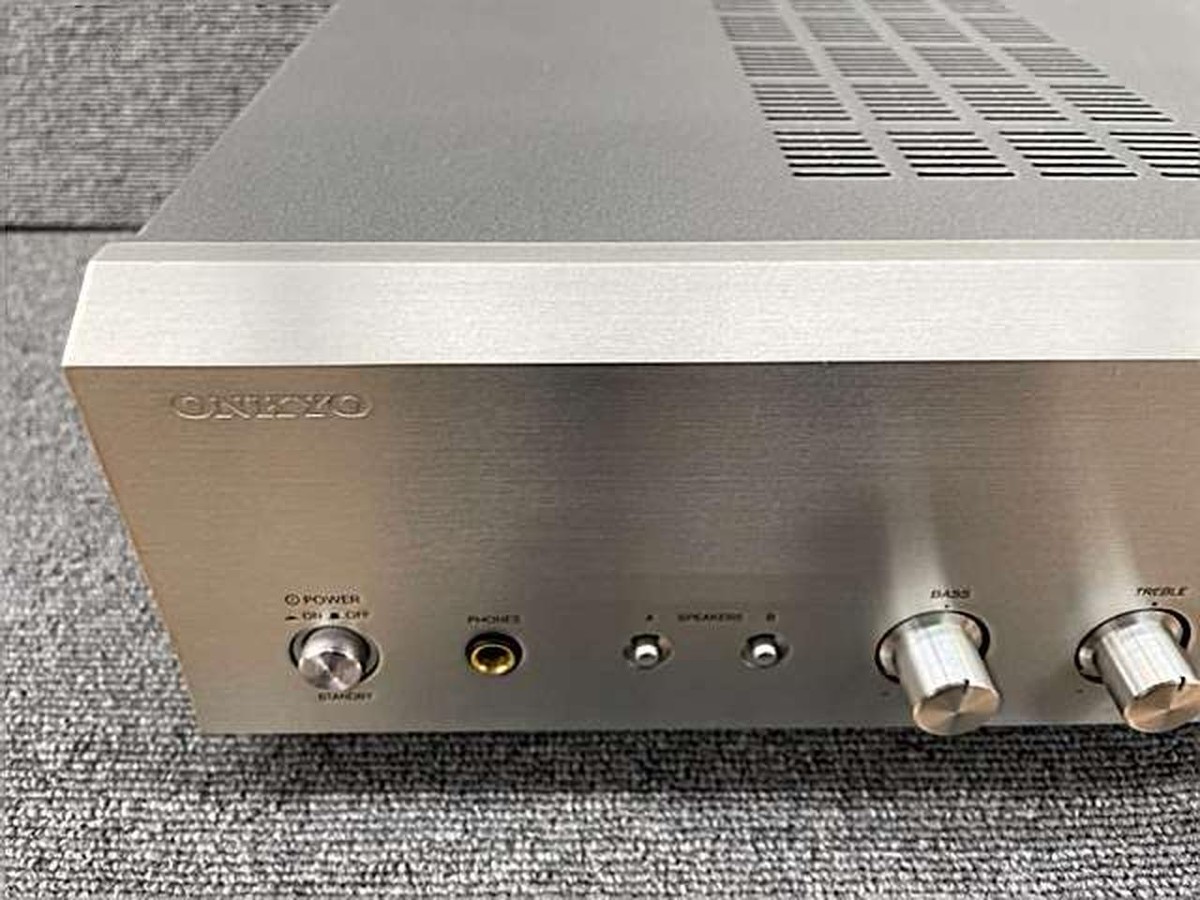 Onkyo A-973 Integrated Amplifier Silver Working Properly Shipping