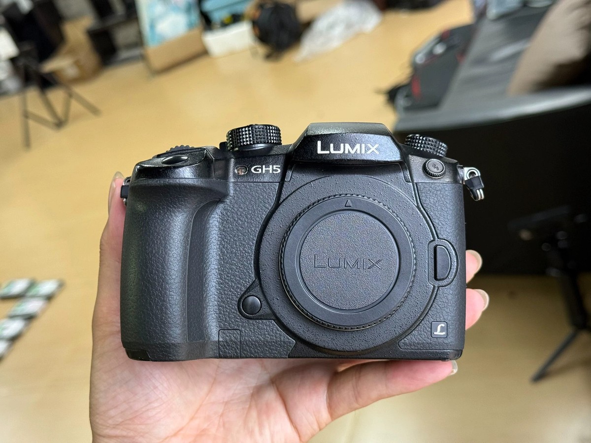 Panasonic LUMIX DC-GH5 Camera Only the body English language | eBay