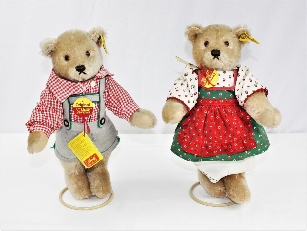 Steiff German Teddy Bears in Lederhosen & Dirndl 0275/28, 0276/28