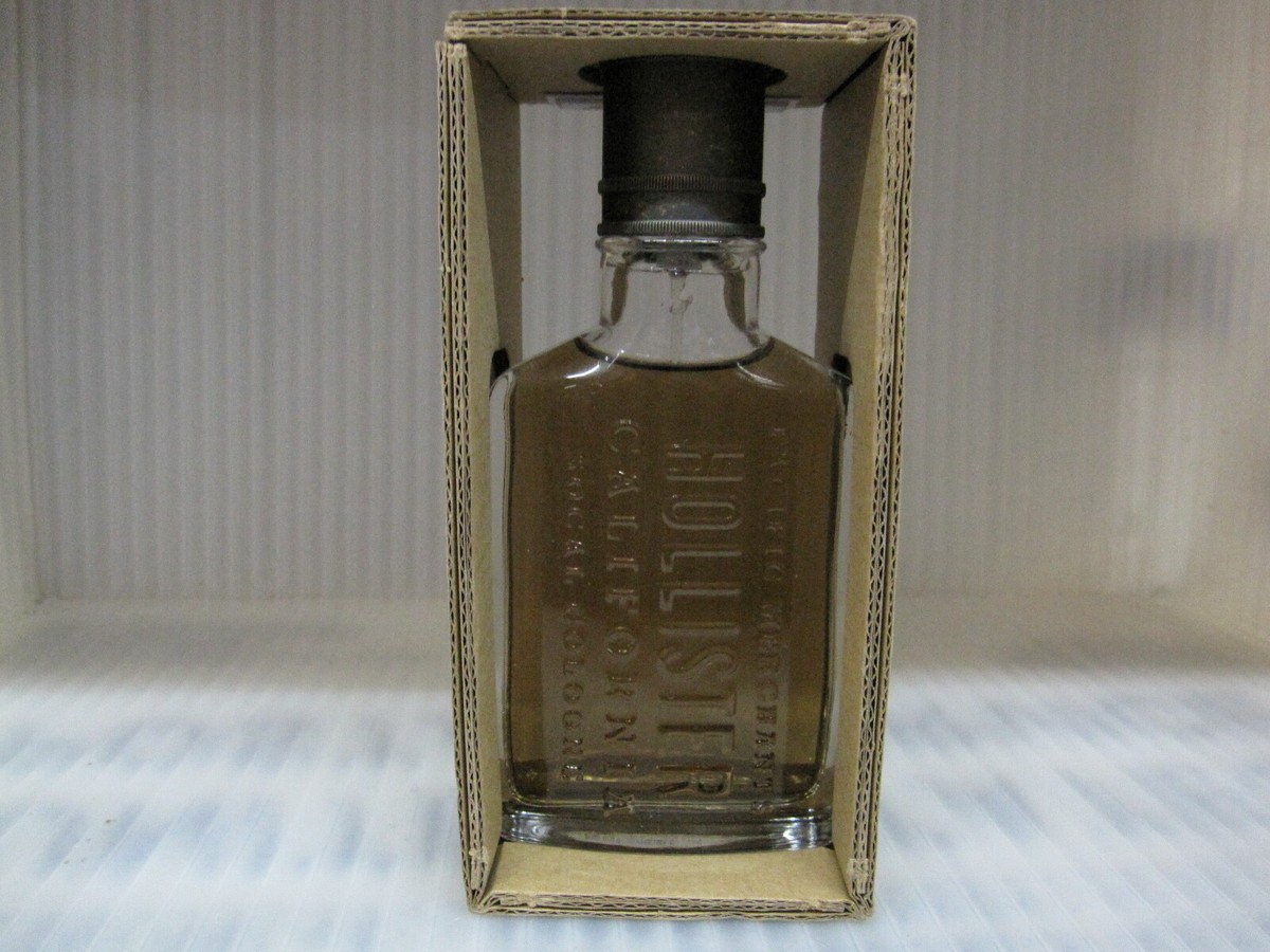 CLASSIC SOCAL HOLLISTER FOR MEN 2.5 FL oz / 75 ML Eau De Cologne