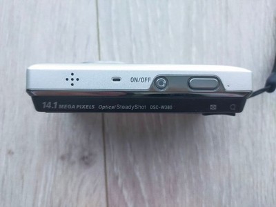 Sony Cyber shot DSC-W380 14.1MP 5.0x Compact Digital Camera Gold F