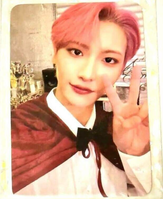 ATEEZ SEONGHWA Photocard ZERO:FEVER Part.3 MMT Limited Vampire ver