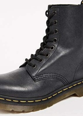 Dr. Martens Women 1460W Eight-Eye Lace-Up Boot, Blk Nappa - US