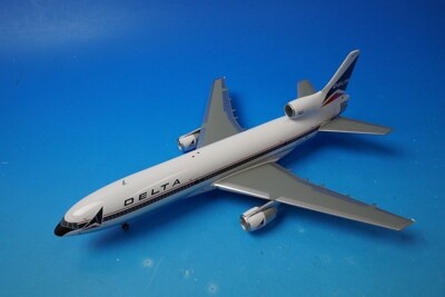 1:200 Lockheed L-1011 Delta N730DA G2DAL348 Gemini airplane model
