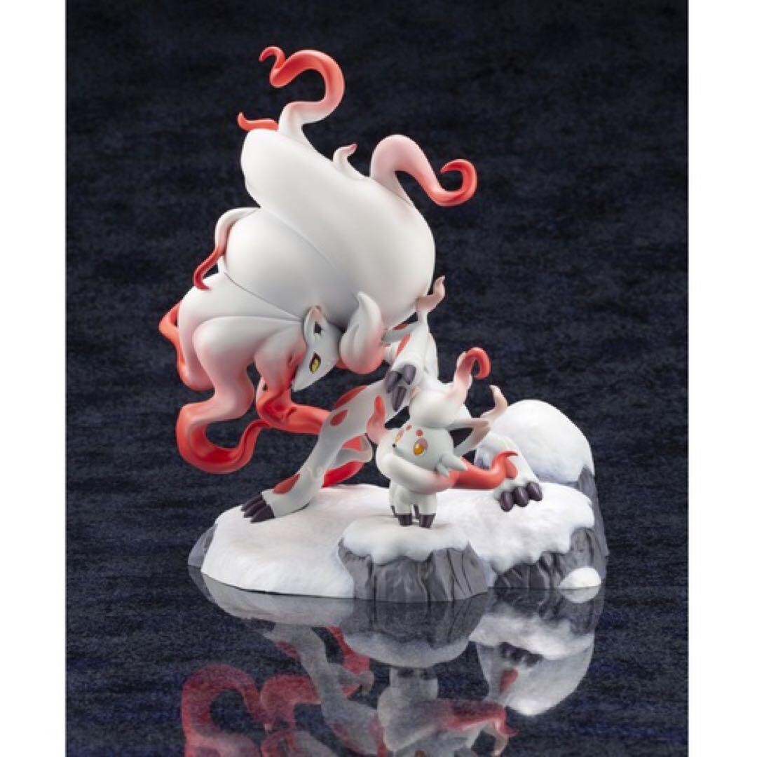 KOTOBUKIYA Hisui Zorua & Hisui Zoroark Pokemon Center limited