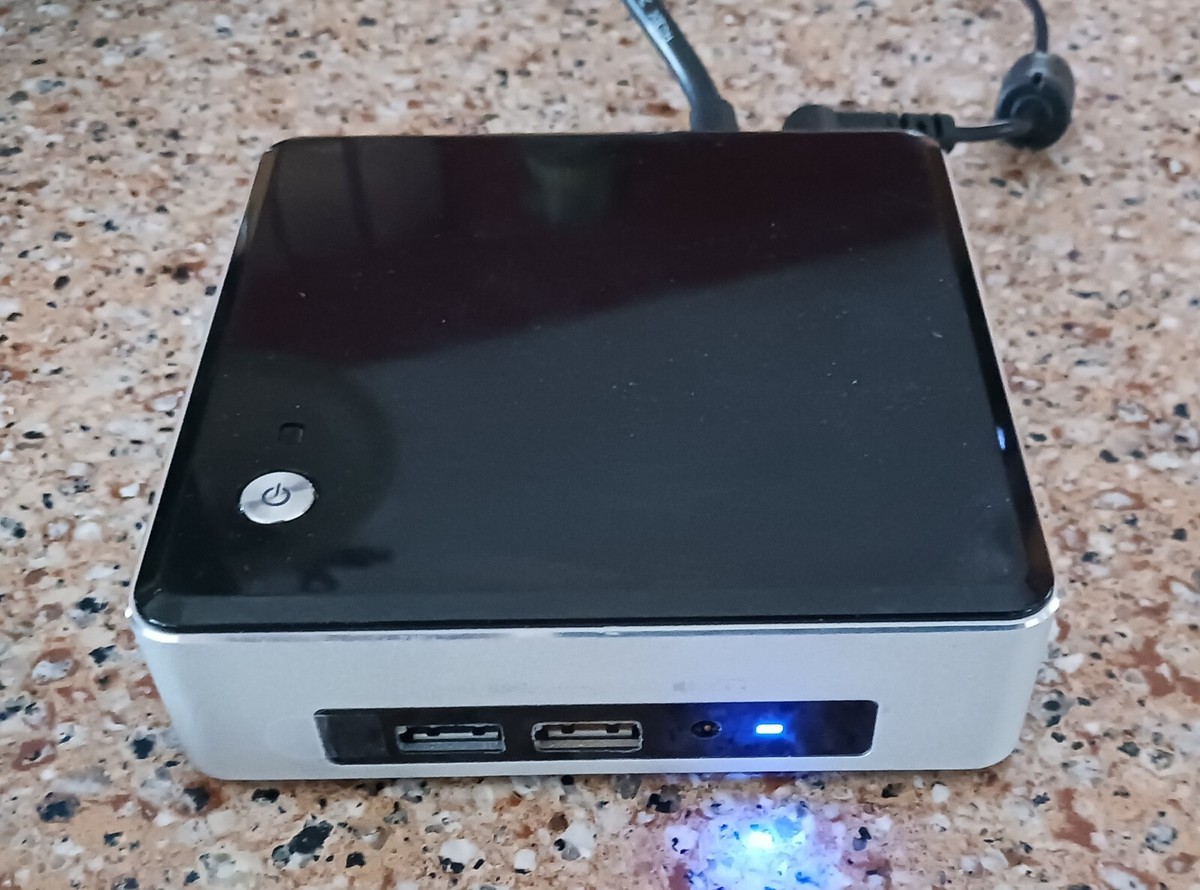 Intel NUC NUC6I3SYK Mini PC i3-6100U @ 2.30GHz 8GB RAM 64GB SSD