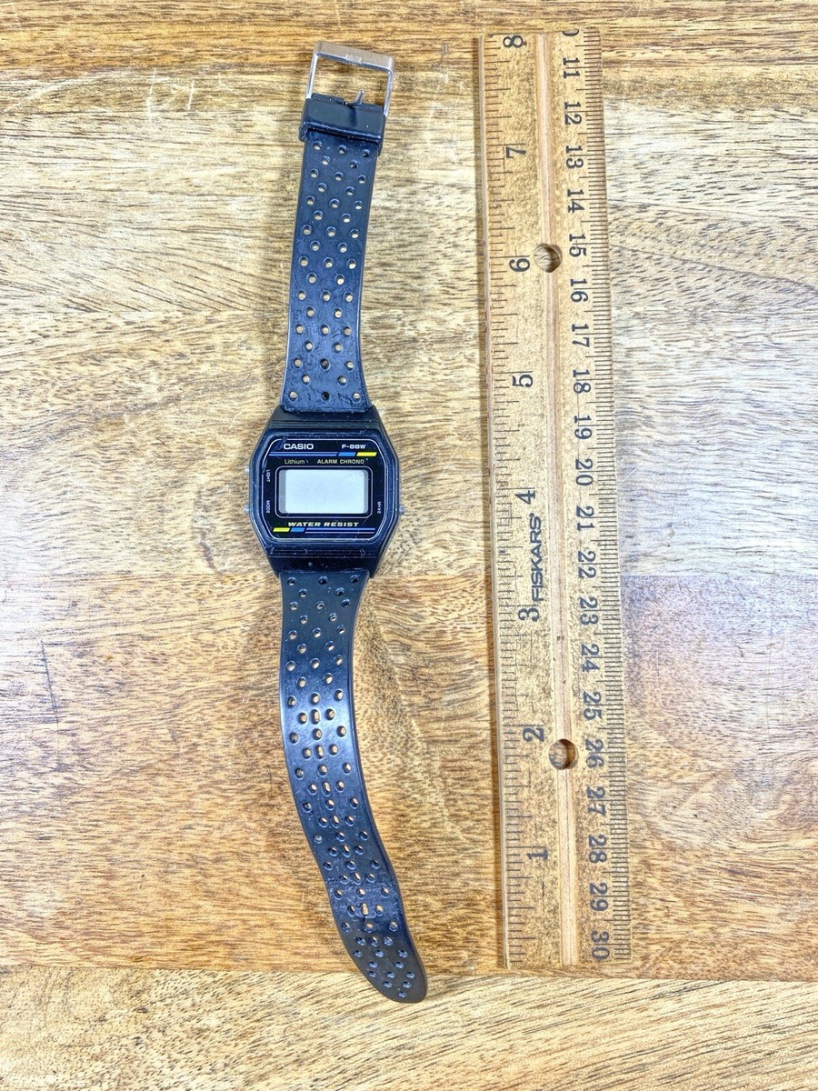 Rare 1980's Casio F-88W Watch (Parts/Repair or Battery? ) (KD171