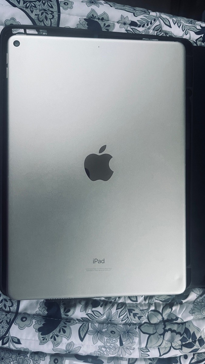 Apple iPad Air (3rd Generation) A2152 64 GB, Wi-Fi, 10.5 in