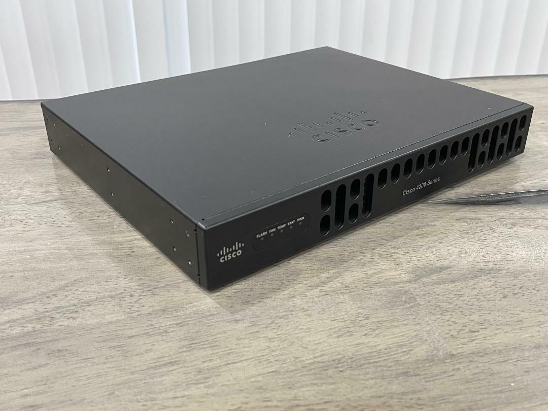 Cisco ISR4221/K9 V02. 4200 Series Integrated Service Router Ready