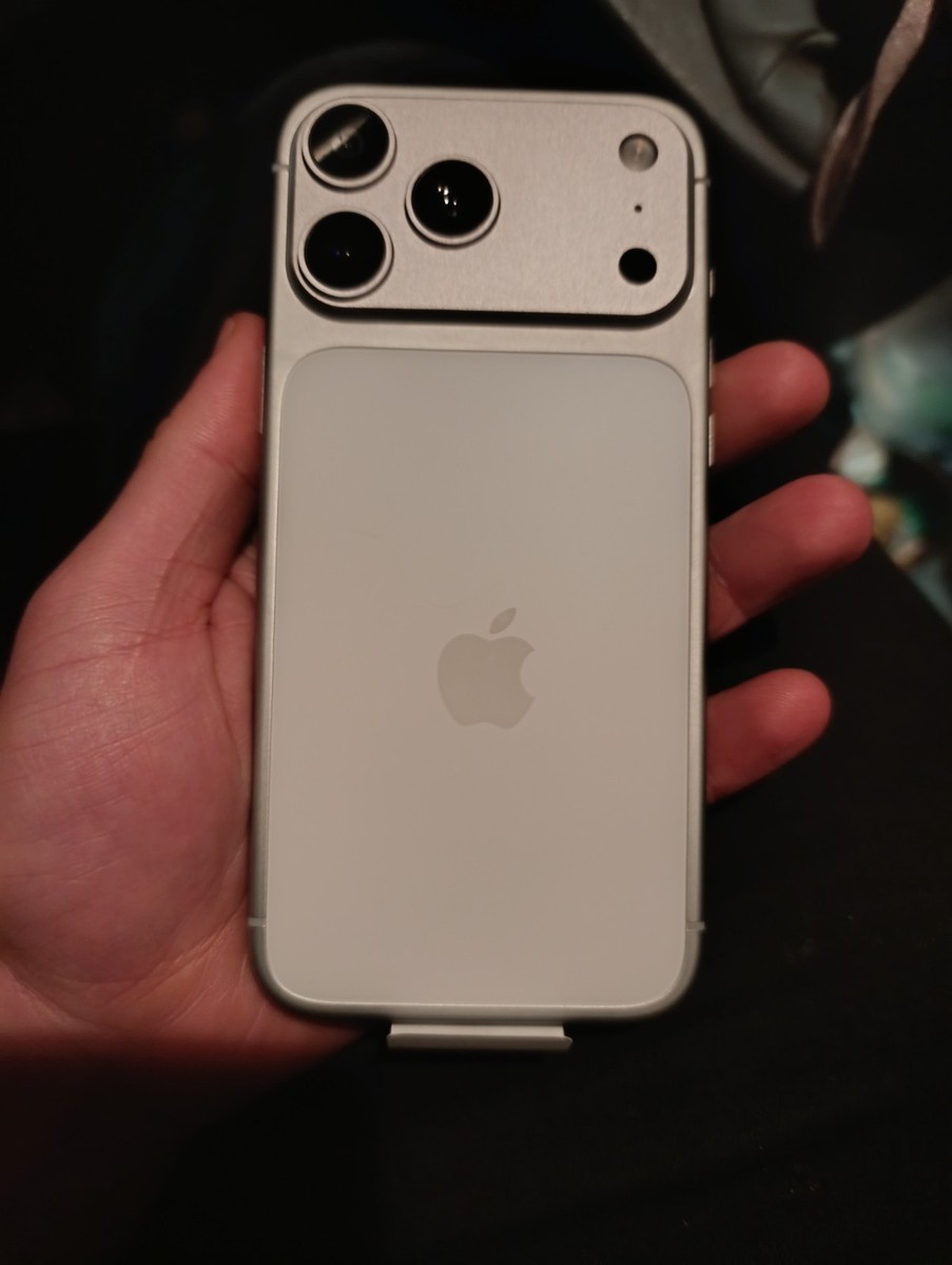 Apple iPhone 17 Pro Max - 512 GB - Silver (Unlocked) for sale