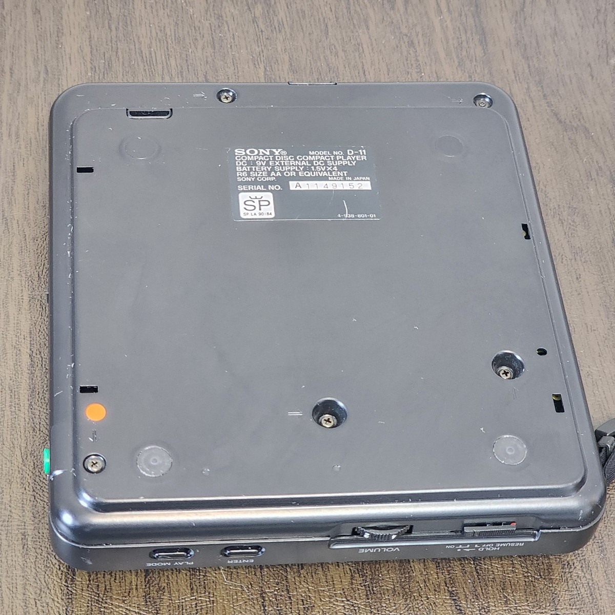 Vtg 1990 SONY DISCMAN D-11 Mega Bass Portable CD Player W/ Power