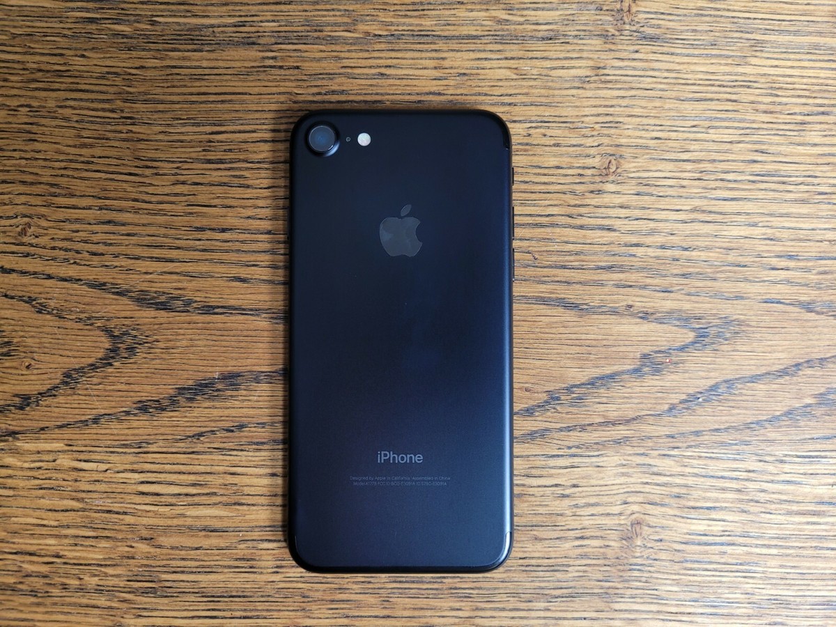 iPhone7 256GB ブラック Pre-Owned Apple iPhone 7 Plus - Carrier